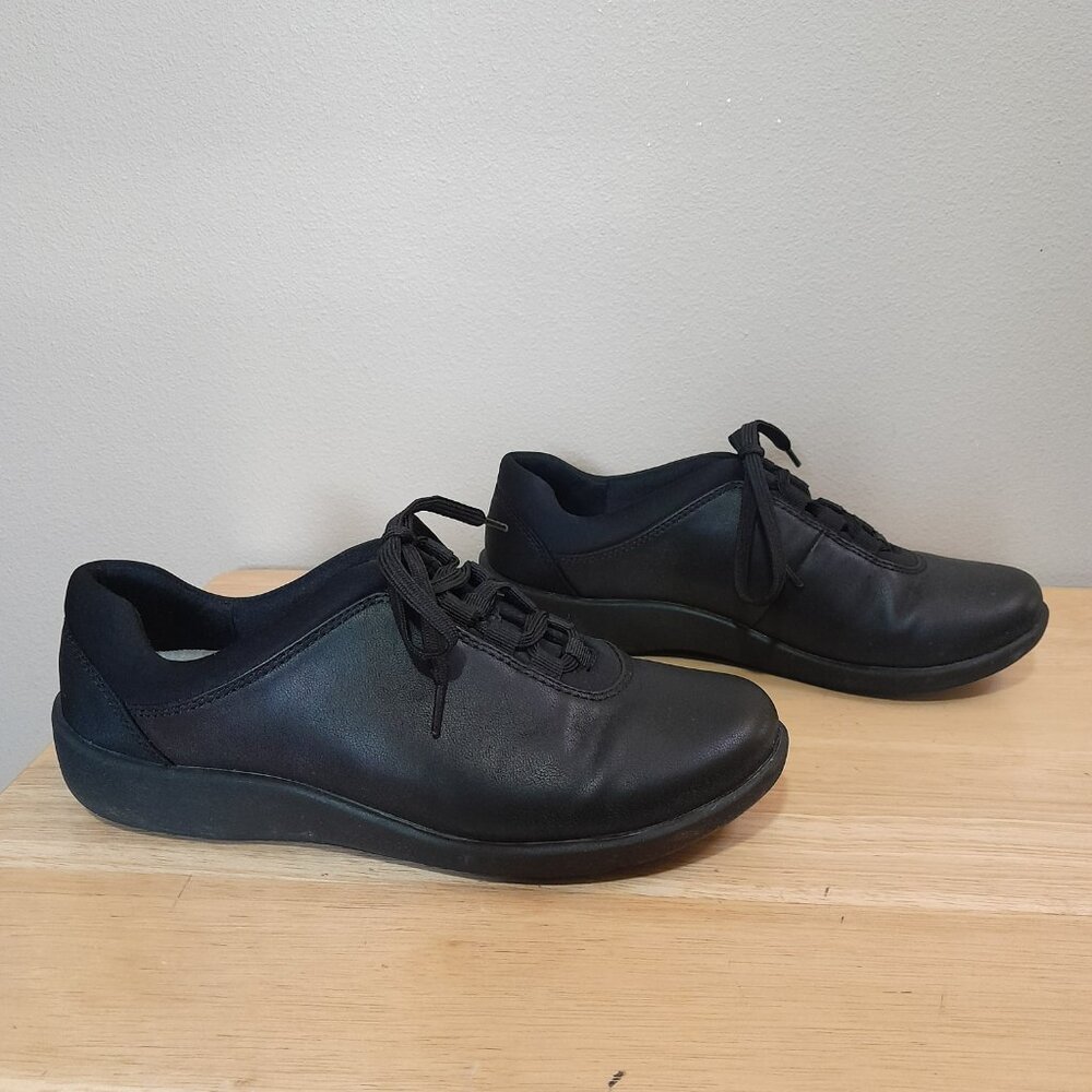 Clarks Collection Cloudsteppers Sillian Pine Black Sneakers Womens 6.5